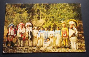 UNUSED  POSTCARD - THE COLORFUL SIOUX INDIANS, SOUTH DAKOTA