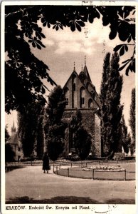 Poland Kraków Roman Catholic Parish of the Holy Cross Krakow Postcard C027