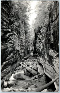 c1950s Lincoln, NH RPPC Flume Gorge Walkway White Mountains Franconia Notch A326
