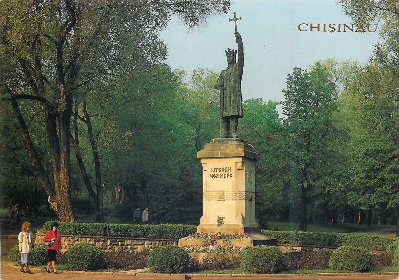 Postcard Republica Moldova Chisinau Monumentul lui Stefan cel Mare si Sfant