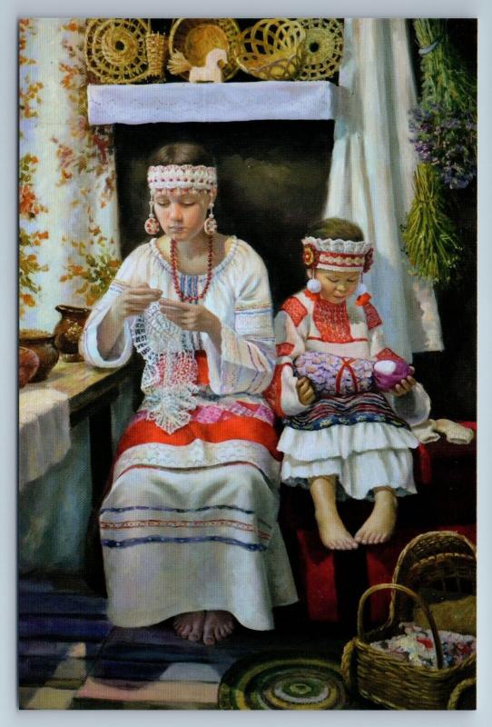 LITTLE GIRLS in Ethnic Costumes RUSSIAN TYPES sew DIY New Unposted Postcard