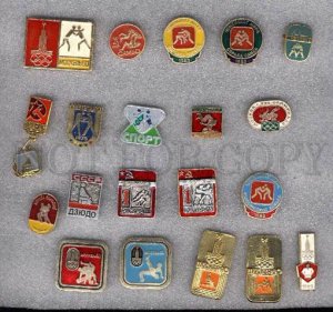 000158 WRESTLING set 20 russian different pins #158
