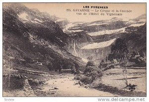 Gavarnie,  France 1910s : Le Cirque et la Cascade vus de l'Hotel du Vignemale