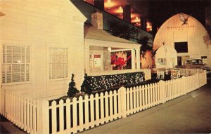 Postcard IL Chicago Illinois Museum Science Industry Harvester Farm Scene A8