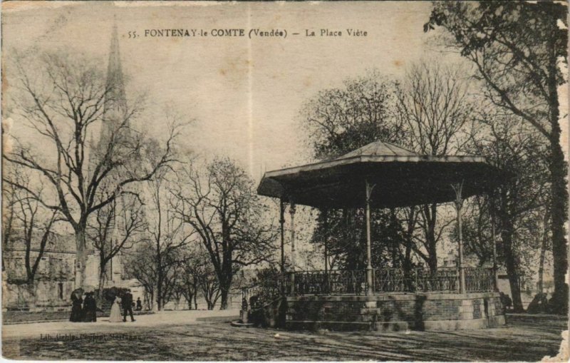 CPA FONTENAY-le-COMTE La Place Viéte (806572)