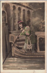 Victorian Romantic Couple A Venise Vintage RPPC C155