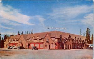 WEST YELLOWSTONE, MT Montana    STAGE COACH INN   c1940s  Roadside   Postcard