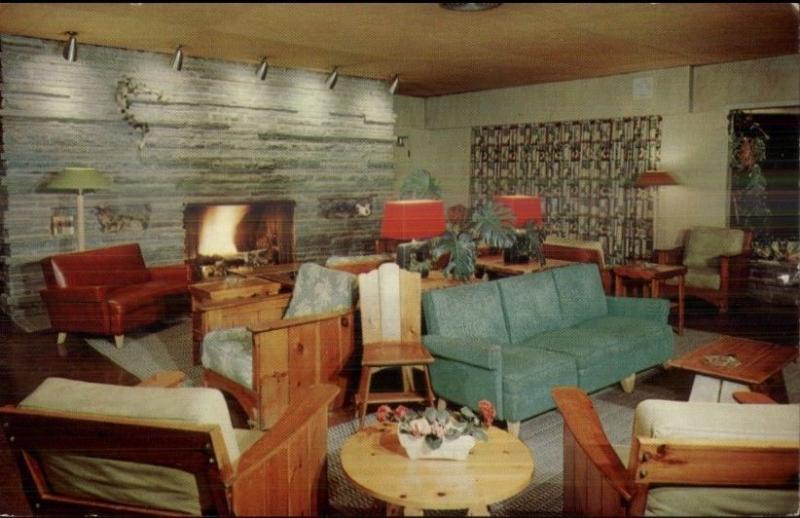 Halibuton Ontario Deer Lodge Classic 50s Furniture D‚cor Postcard