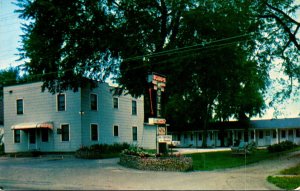 Iowa Indianola The Woods Motel