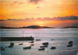 uk43228 st marys harbour isles of scilly uk