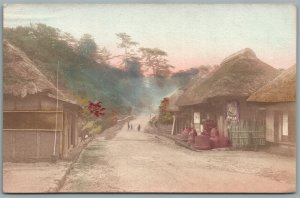 JAPAN VILLAGE STREET SCENE ANTIQUE POSTCARD