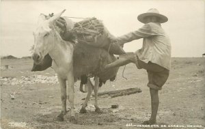 RPPC Postcard 661. Vendedor de Carbon & Donkey, Mexico Unposted