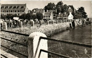 CPA LOCQUIREC Jetée-Promenade et extrieur du Port (864300)