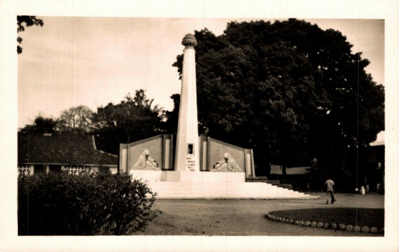 Guinea Conakry Monument aux Morts Vintage RPPC 08.56