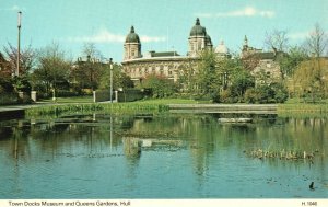 Vintage Postcard Town Docks Museum & Queen Gardens Hull United Kingdom UK