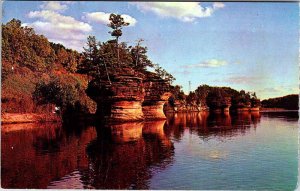 Postcard NATURE SCENE Wisconssin Dell Wisconsin WI AL9241