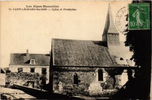 CPA St.Leonard des Bois Eglise et Presbytere FRANCE (1013360)