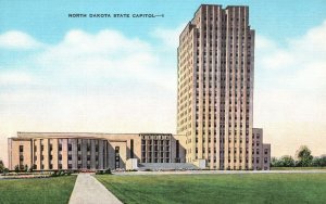 Vintage Postcard Government State Capitol Building Missouri Valley North Dakota