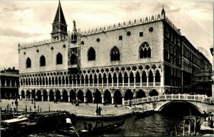 RPPC Iconic Palazzo Ducale on Gondola Canal Venice Venizia Italy UNP DB Postcard