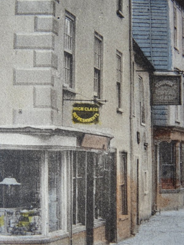 Devon ASHBURTON East Steet showing THE ROYAL OAK INN c1908 Postcard by Frith