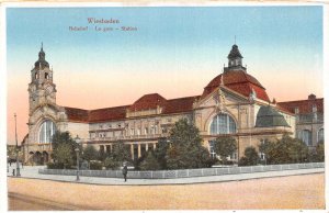 br107187 bahnhof  wiesbaden germany railway station