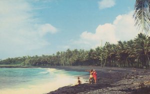 America Postcard - Black Sand Beach of Kalapana Island, Hawaii  RS24720