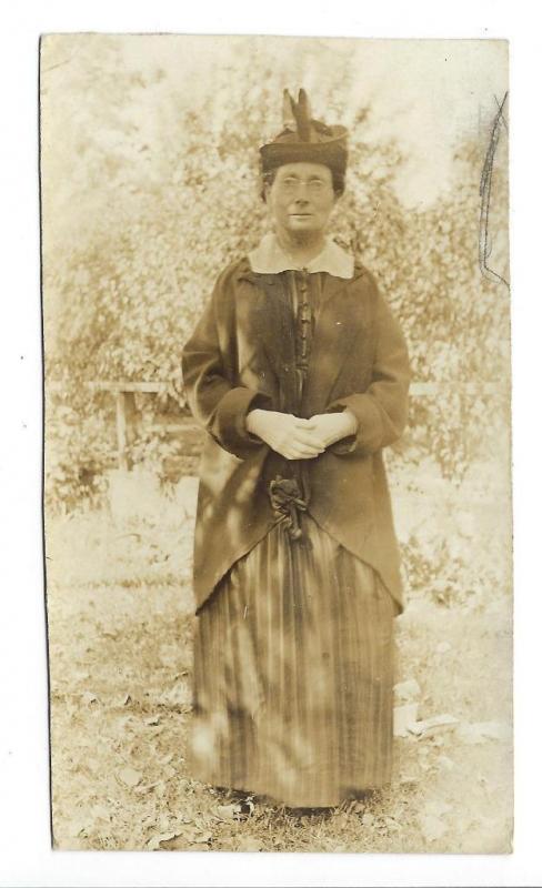 Vintage Early 1900s Photo Postcard (NN48)