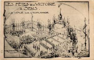 CPA Les Fetes de la Victoire a SENS - Le Défilé sur l'Esplanade (657059)