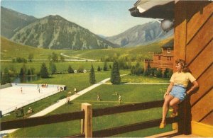 Idaho Sun Valley Outdoor Ice Skating 1950s Tennis Courts Postcard 22-3220