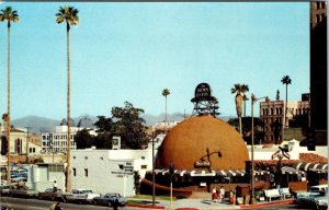 Los Angeles, CA California  BROWN DERBY RESTAURANT  Roadside~50's Cars  Postcard