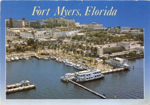 US13 USA FL Fort Myers Florida aerial view harbour with ships 1991