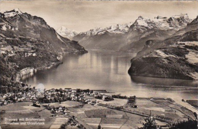 Switzerland Brunnen mit Bristenstock Gitschen und Urirotstock Real Photo