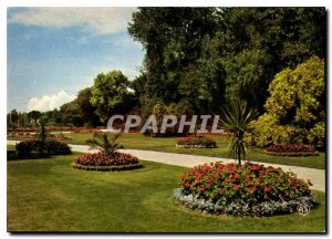 Modern Postcard La Cote Fleurie Cabourg Calvados Beach flowers