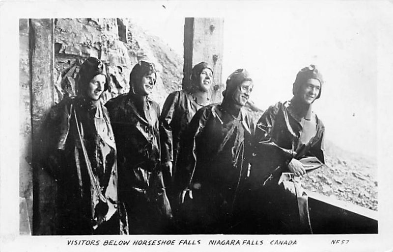 Visitors Below Horseshoe Falls Niagara Falls, Canada Unused real photo