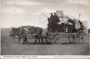 Homesteaders Trekking Moose Jaw SK Bengough Sask Split Ring Cancel Postcard E80