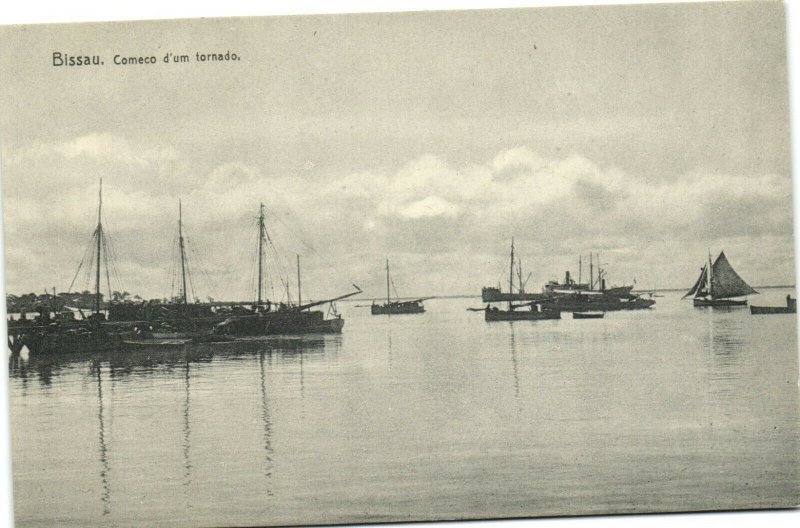 PC GUINÃE PORTUGAISE, BISSAU, COMECO D'UM TORNADO, Vintage Postcard (b38685)