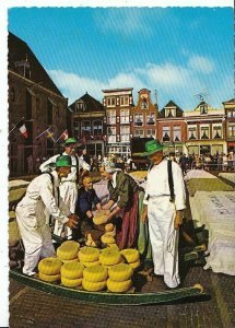 Netherlands Postcard - Alkmaar - Kaasmarkt - Holland  AB1040