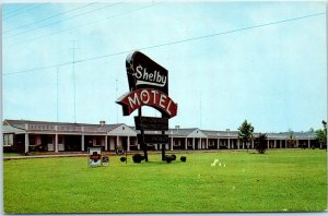 1960s Shelby Motel Memorial Parkway Hwy 231 Huntsville AL Postcard