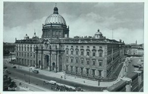 Germany Postcard Berlin Schloss classic vintage cars