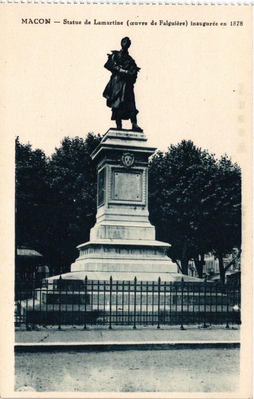 CPA Macon Statue de Lamartine (616096)