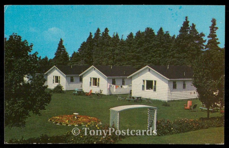 MacLaughlans Lodge and Cottages - Canada