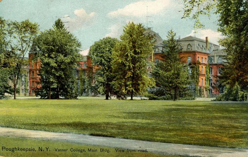 NY - Poughkeepsie. Vassar College, Main Building