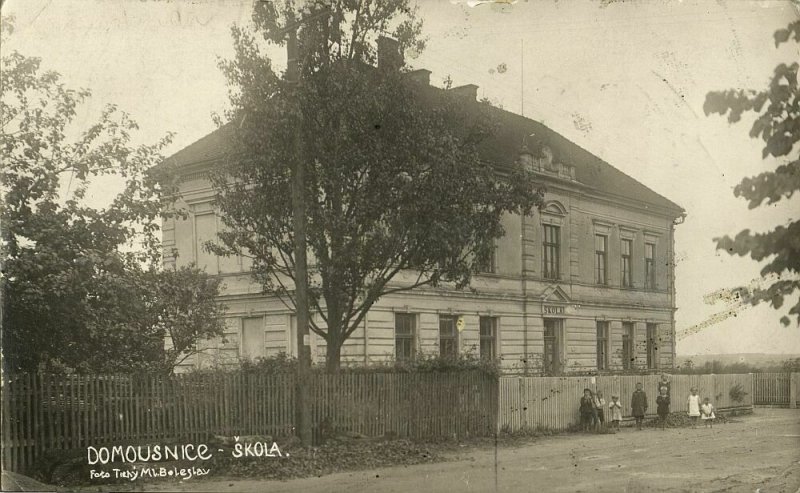 czech, DOMOUSNICE, Mladá Boleslav, Skola School (1931) RPPC Postcard