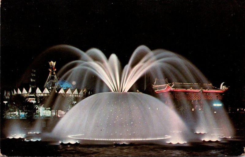 New York World's Fair 1964-1965 The Lunar Fountain At Night