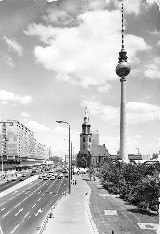 B35031 Berlin Fernseh marienkirche  germany