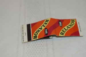 The Relaxor King Edward Cigars 20 Strike Matchbook Rear Strike