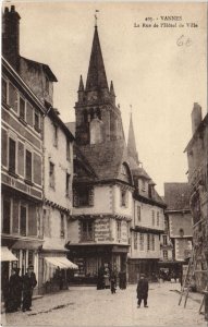CPA VANNES-La Rue de l'Hotel de Ville (27376)