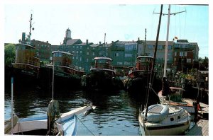 Postcard BOAT SCENE Portsmouth New Hampshire NH AT3118