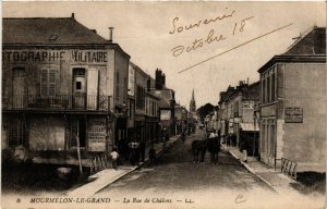 CPA MOURMELON-le-GRAND La Rue de CHALONS. (490877)