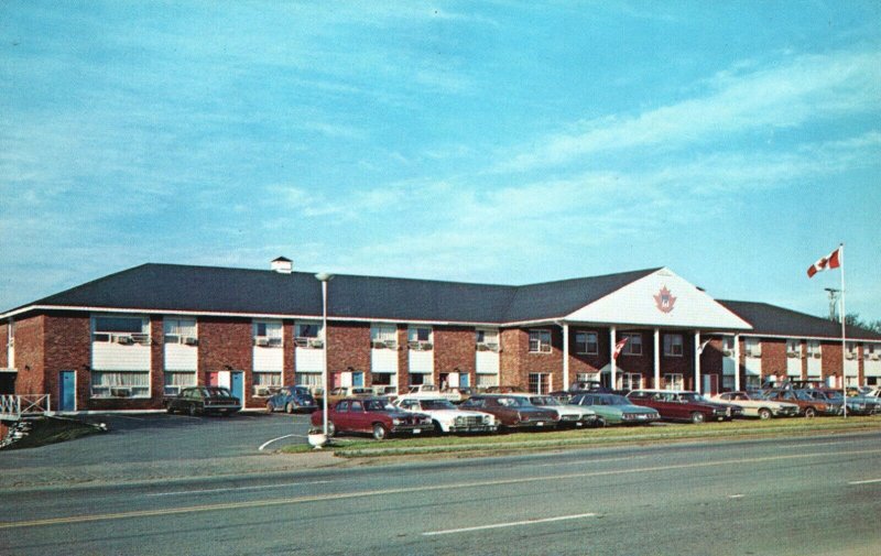 Vintage Postcard Wandlyn Motor Inn Reeves Street Port Hawkesbury Nova Scotia